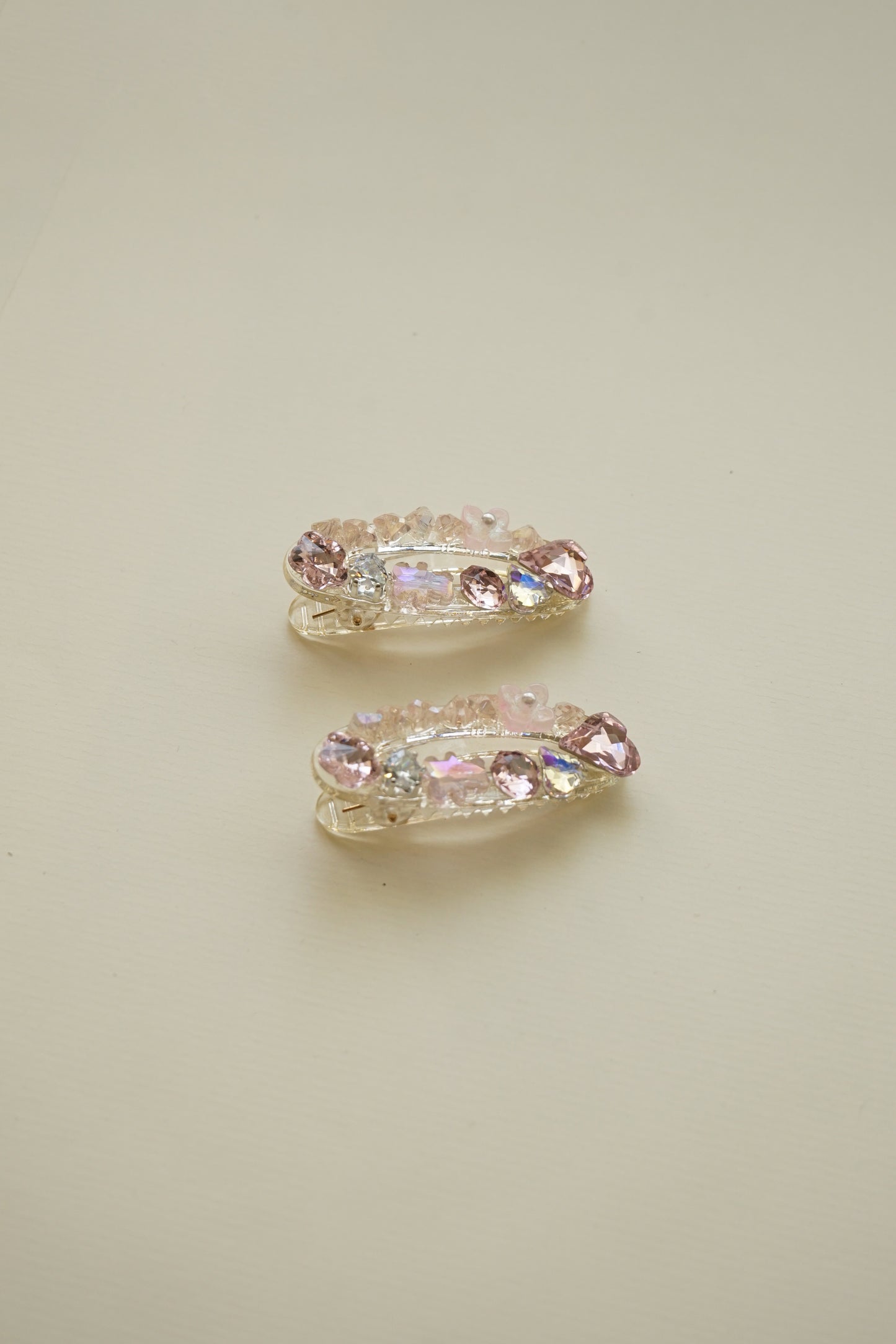 Blush Éclat Hair Pins